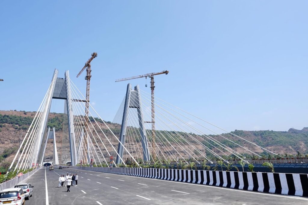 Mumbai-Pune Expressway Missing Link Gets Wind Shields On 182-Metre Tiger Valley Bridge