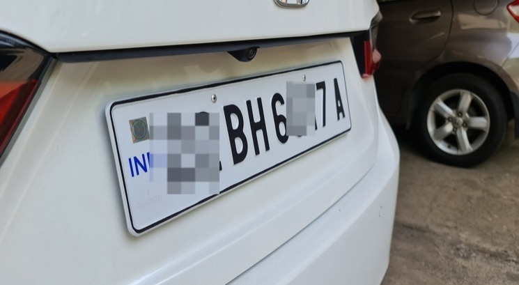 Relief as HSRP Deadline Extended In Maharashtra: ₹1,000 Fine From July 1 For Vehicles Without New Number Plates