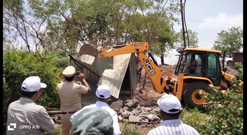 Pune: 6 Illegal Country Liquor Dens Demolished In Joint Operation By Police, Excise And MIDC 