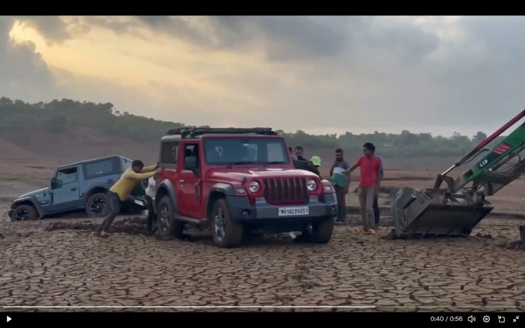 Bizarre Incident: Two Mahindra Thars and a Tractor Get Stuck in Koyna Riverbed, Video Goes Viral