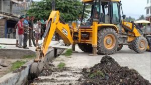 Pune: Prajit Nair Cracks Down On Negligence In PMC’s Pre-Monsoon Cleanup Drive