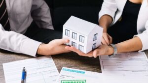 Buying Property Together? Experts Explain Benefits, Risks And Smart Ways To Protect Your Investment
