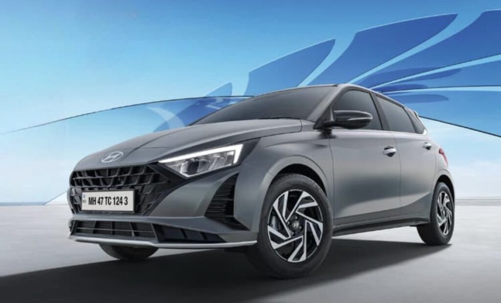 Hyundai i20 vs Maruti Suzuki Baleno: Price, Mileage, Features and Performance Compared