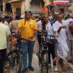 Pune Father-Daughter Complete 220 km Cycle Wari; Spread AI Awareness In Pandharpur