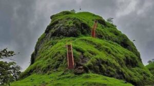 Sondai Fort Trek: Explore This Hidden Monsoon Gem Near Karjat