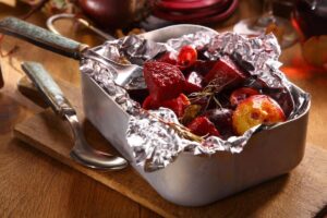 Think Twice Before Cooking Acidic Foods in Aluminum Foil: Here's Why Experts Advise Caution