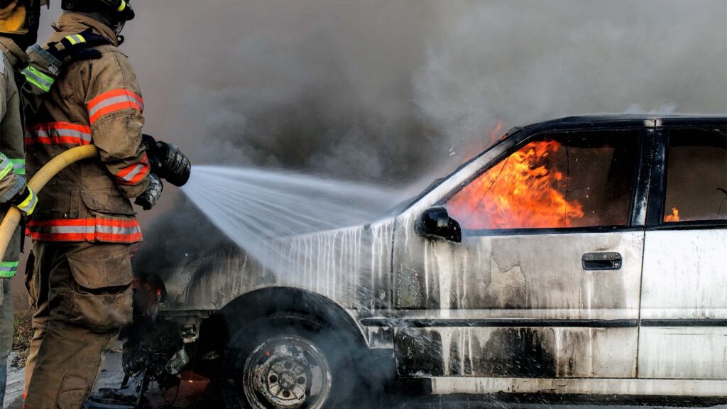 Why Cars Suddenly Catch Fire While Driving? Warning Signs, Common Causes and Ways to Stay Safe