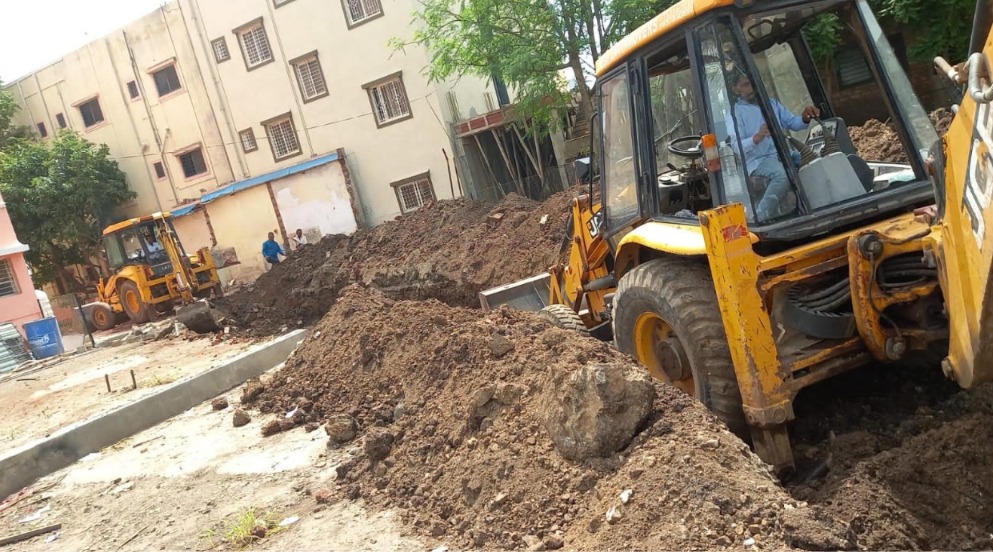 PCMC Cracks Down On Illegal Encroachment On Nala, Restores Natural Water Flow Before Monsoon