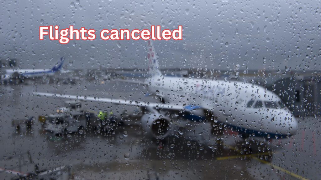Mumbai Rains Disrupt Flight Operations; IndiGo, Air India, Akasa Air Issue Travel Advisory. Check Status Before You Travel